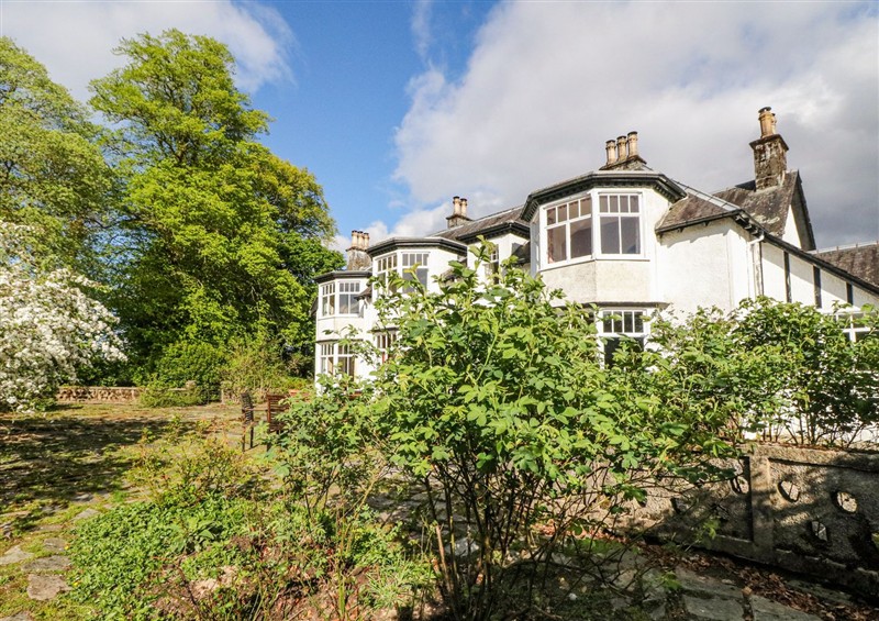 This is the setting of Camisky Lodge at Camisky Lodge, Torlundy near Caol