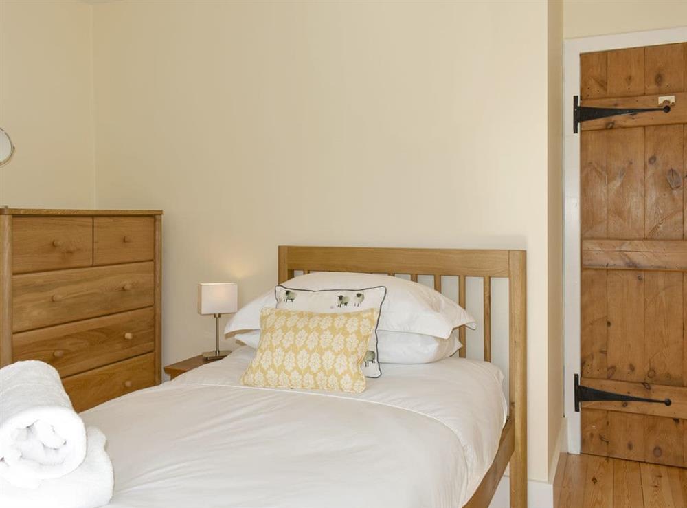 Single bedroom (photo 5) at Campanula House in Askrigg, North Yorkshire