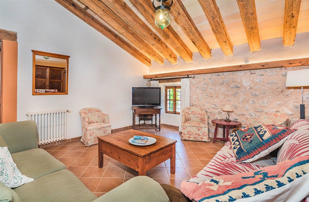 Can Llobera d’Baix