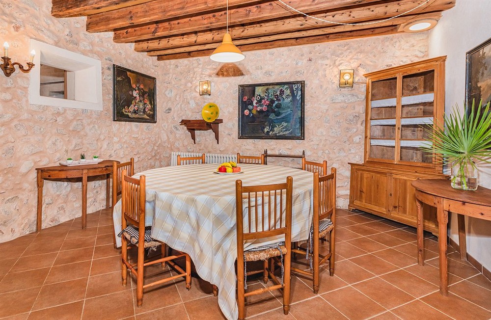 Can Llobera d’Baix