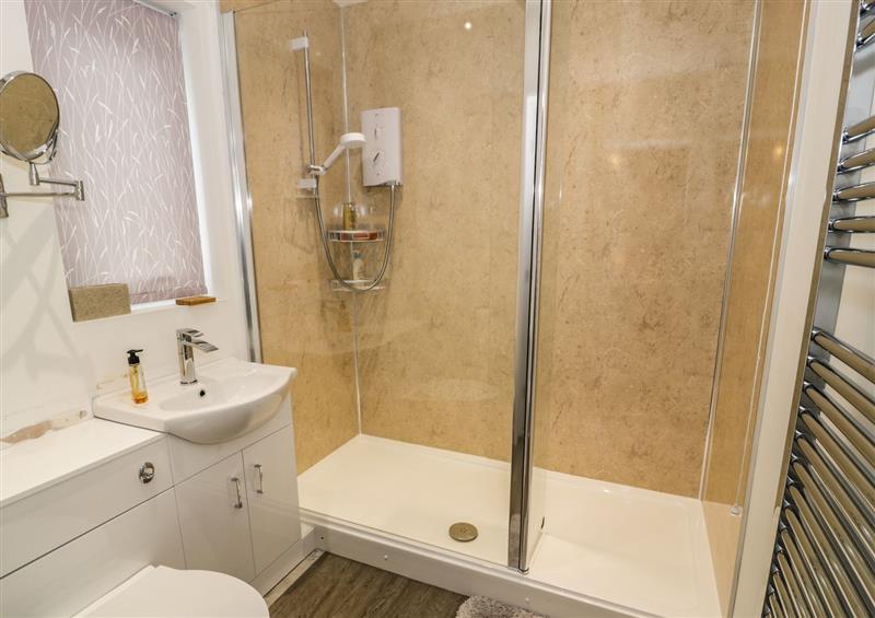 This is the bathroom at Can y Mor, Brynteg near Benllech