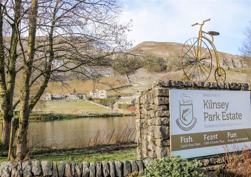 Rural landscape at Canal View Apartment, Skipton