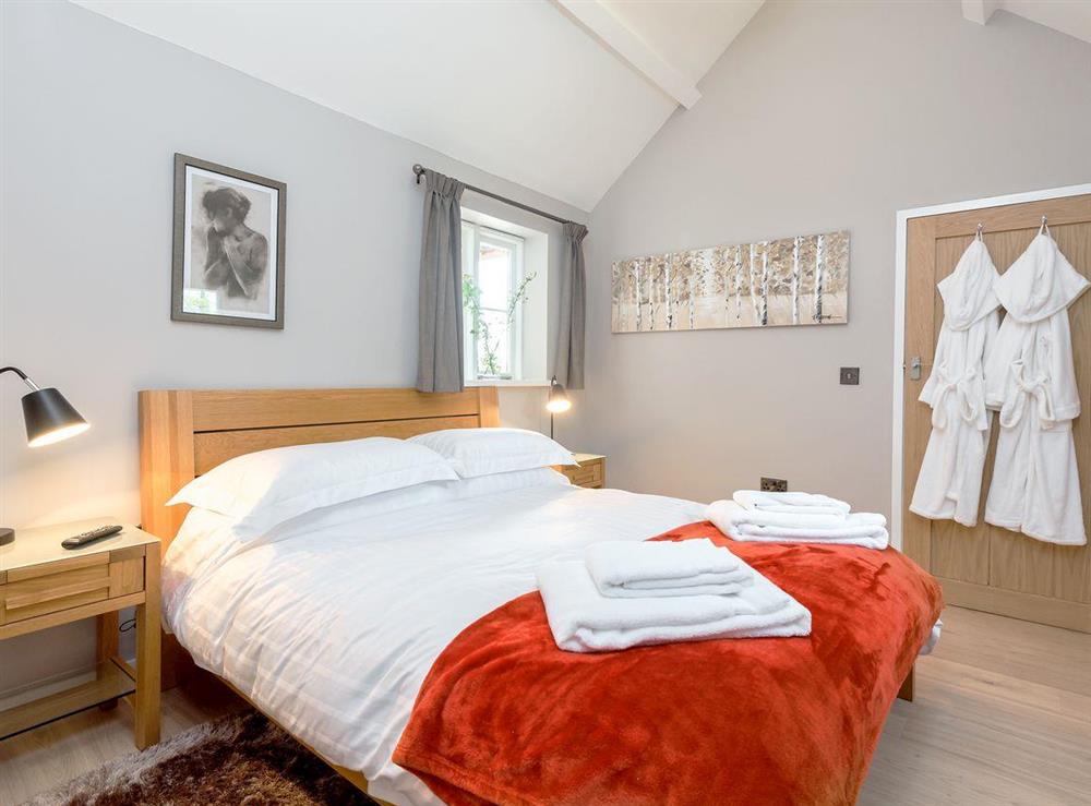Luxurious double bedroom at Canal View in Tetchill, near Ellesmere, Shropshire
