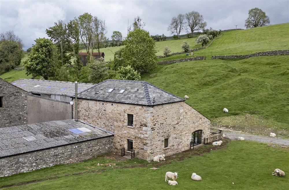 Canny Grouse Barn is surrounded by countryside