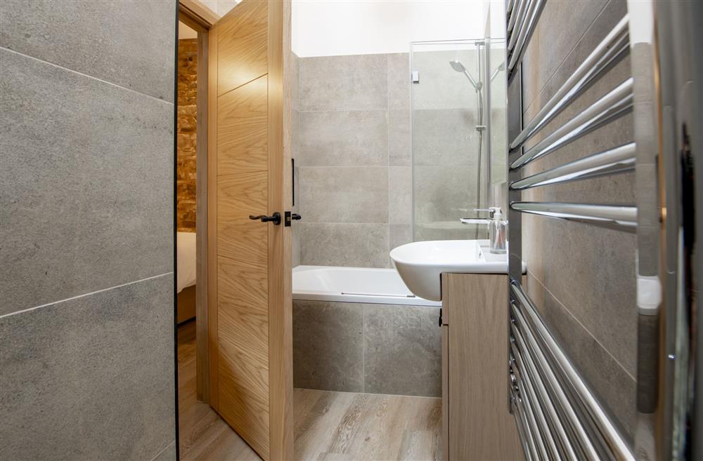 En-suite with shower and small bath