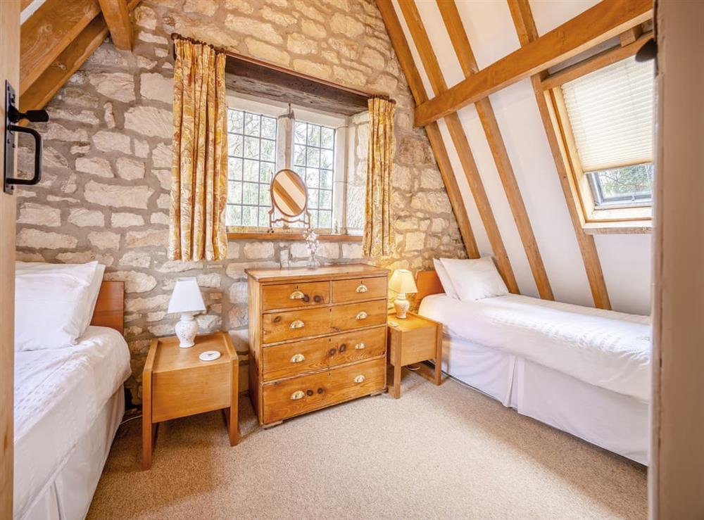 Twin bedroom at Cappmill in Painswick, near Stroud, Gloucestershire