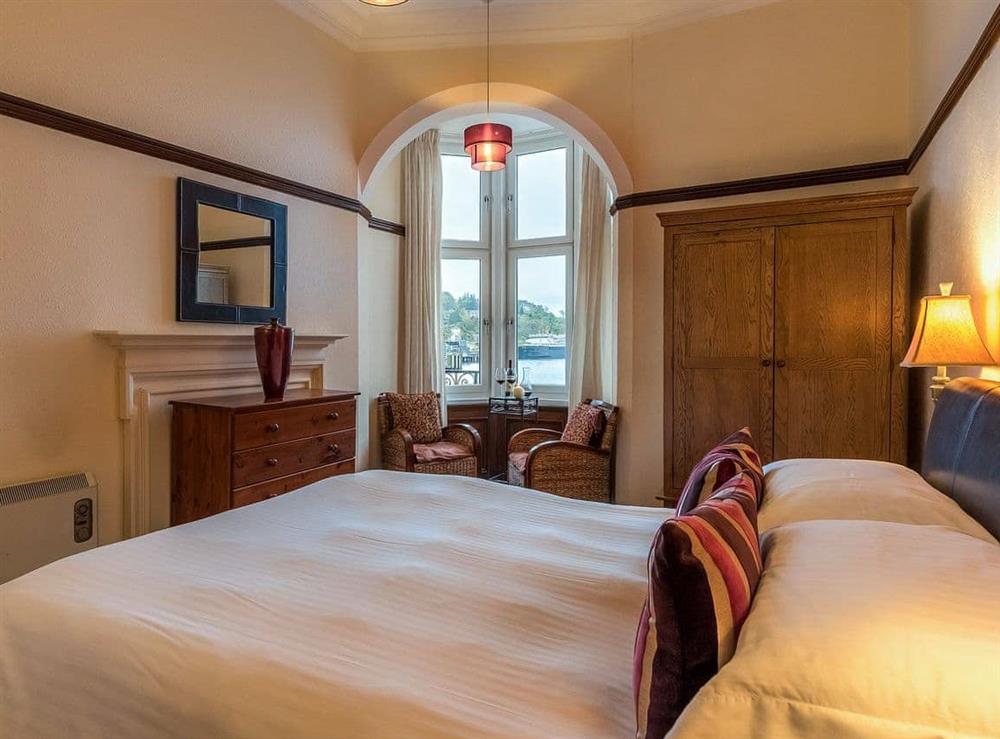 Cosy and comfortable double bedroom at Captain’s Folly in Oban, Argyll