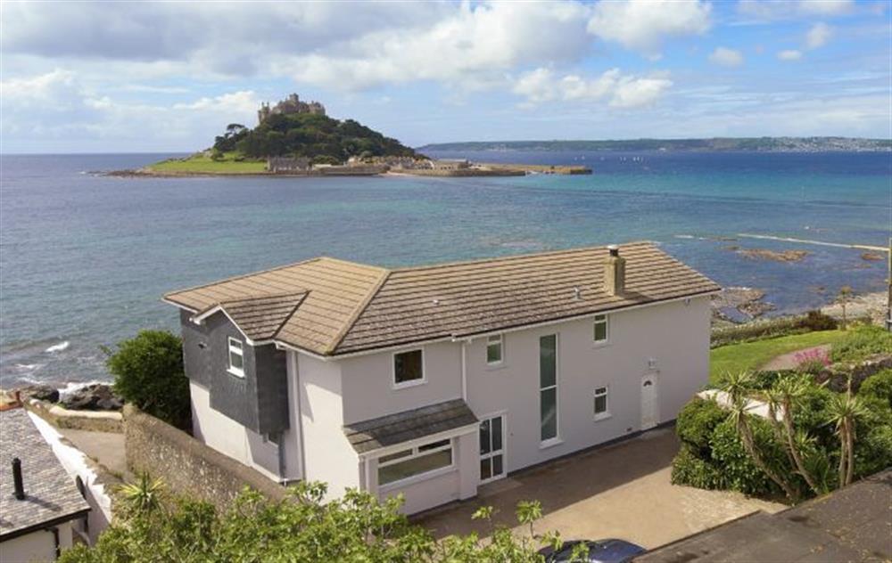 Beautifully renovated Captain’s House is in a spectacular location looking out over St Michael’s Mount