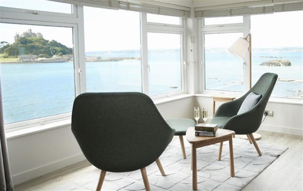Enjoy probably the best view of St Michael’s Mount from the comfort of the master bedroom at Captains House, Marazion