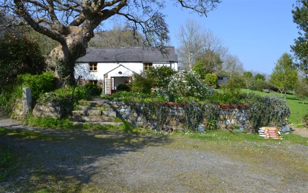 The cottage from the lane at Carabone Cottage in The Lizard