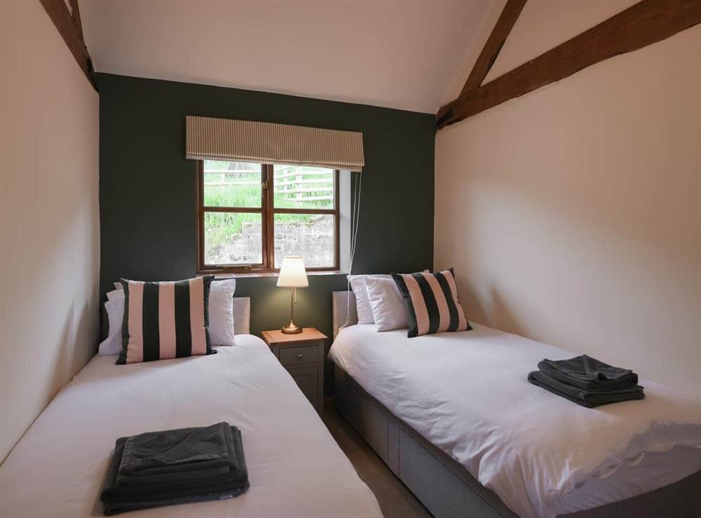 Twin bedroom at Caradoc in Church Stretton, Shropshire