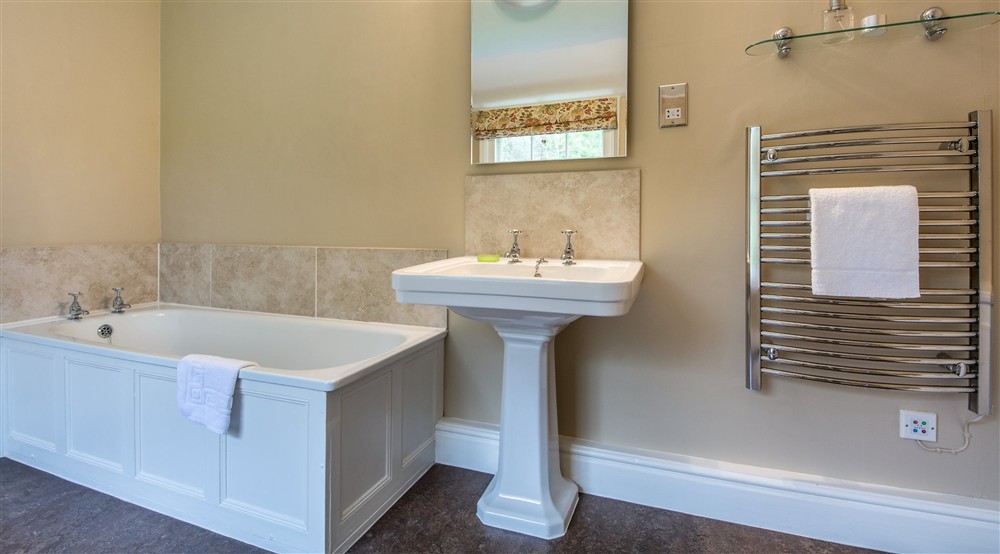 The bathroom at Caragloose Farm House in Truro, Cornwall