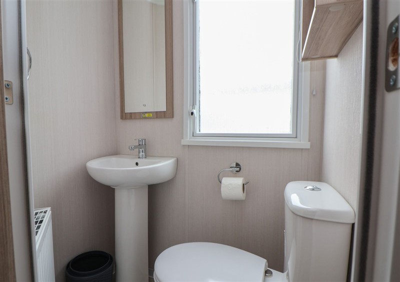 The bathroom at Caravan B8, Towyn