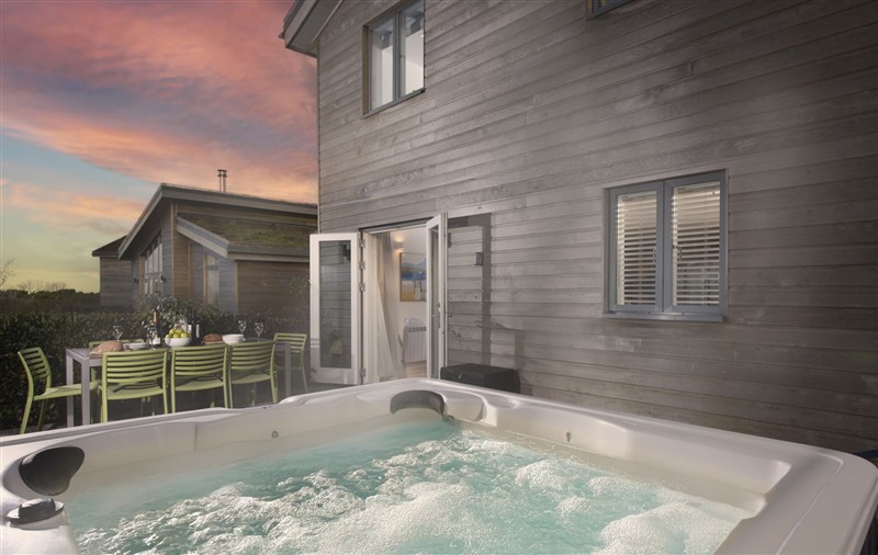 Hot tub