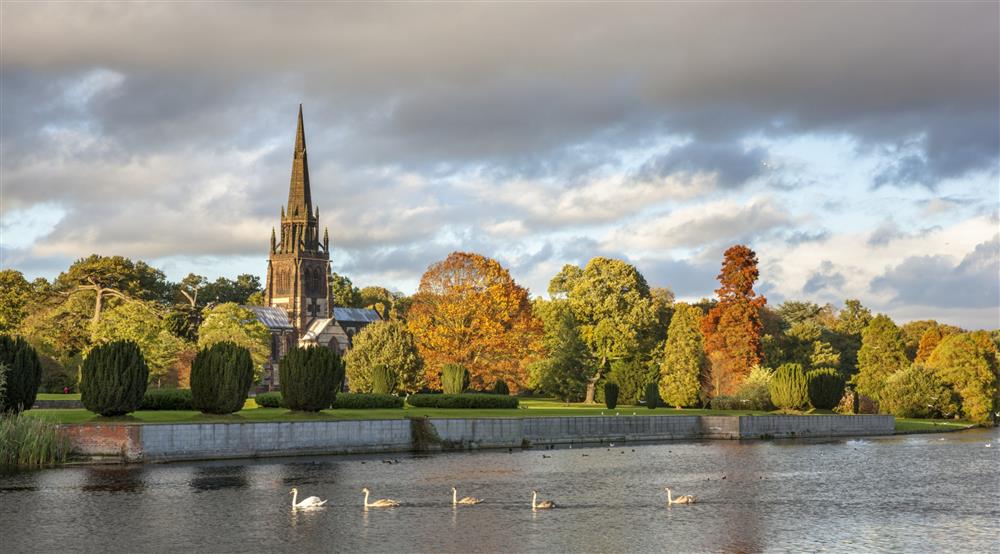Chapel and lake at Carburton Lodge South in Worksop, Nottinghamshire
