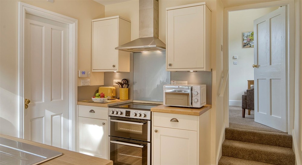 The kitchen (photo 2) at Carburton Lodge South in Worksop, Nottinghamshire