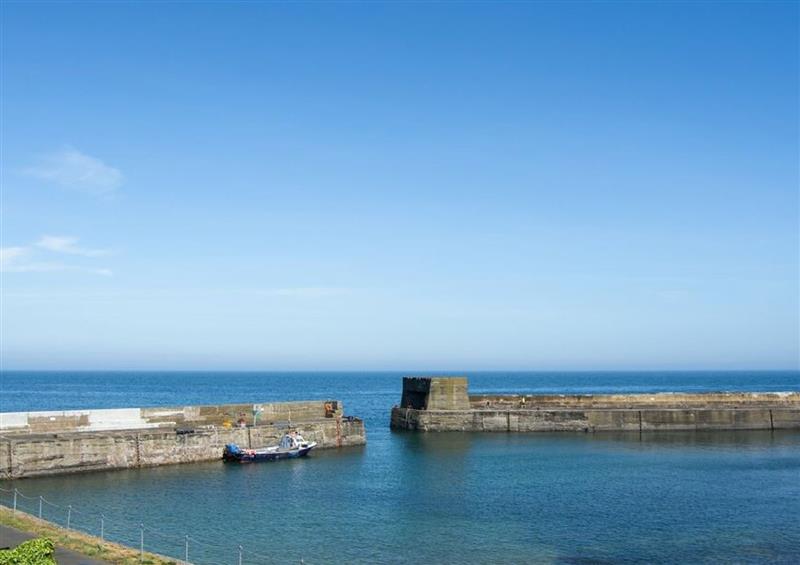 The setting at Cargoes, Craster