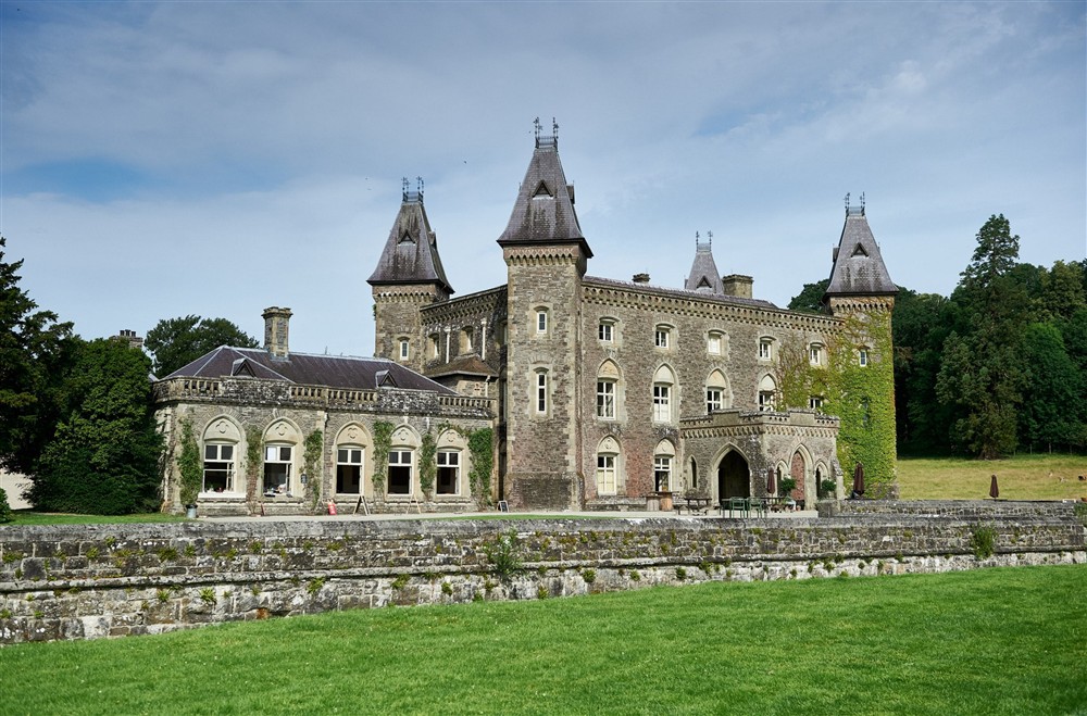 View of Newton House, Dinefwr at Cariad Cottage in Llandeilo, Carmarthenshire