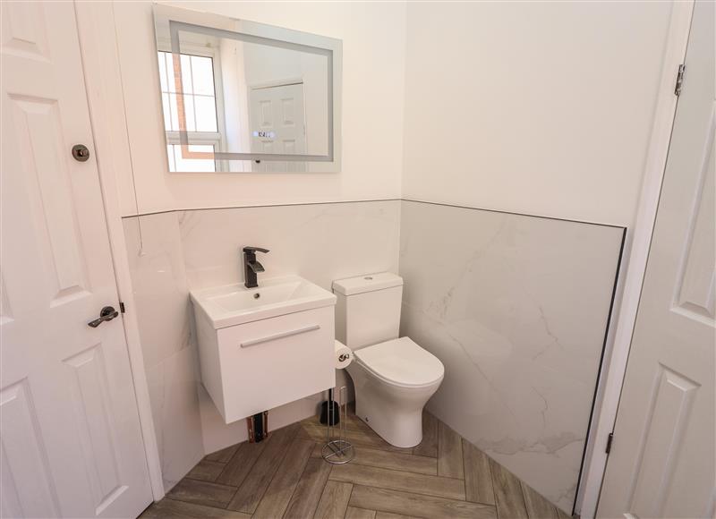 Bathroom (photo 3) at Carlton House, Skegness
