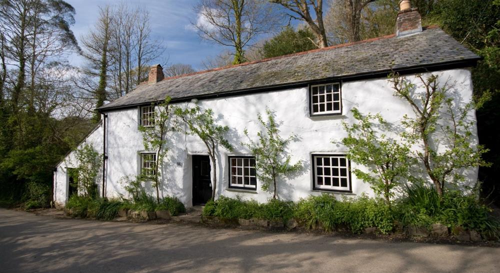 The exterior of Carne Cottage, Cornwall at Carne Cottage in Helston, Cornwall