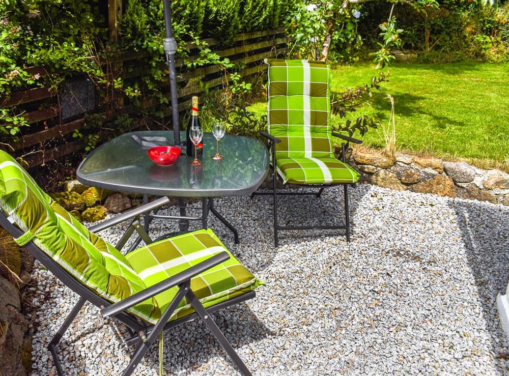 Sitting-out-area at Carnlussack Cottage in Troon, near Camborne, Cornwall