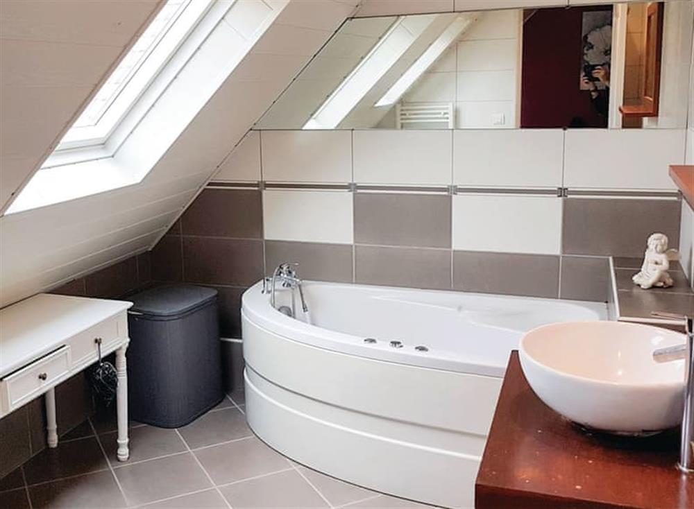Bathroom at Caroll in La Forêt Fouesnant, Finistère, France