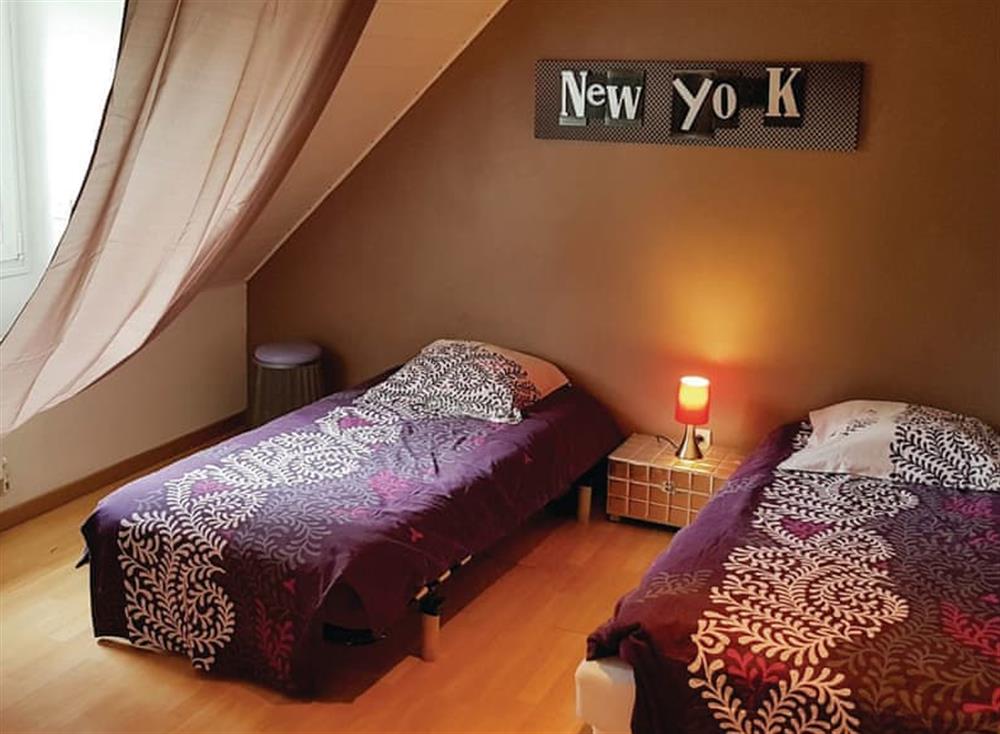 Bedroom (photo 4) at Caroll in La Forêt Fouesnant, Finistère, France