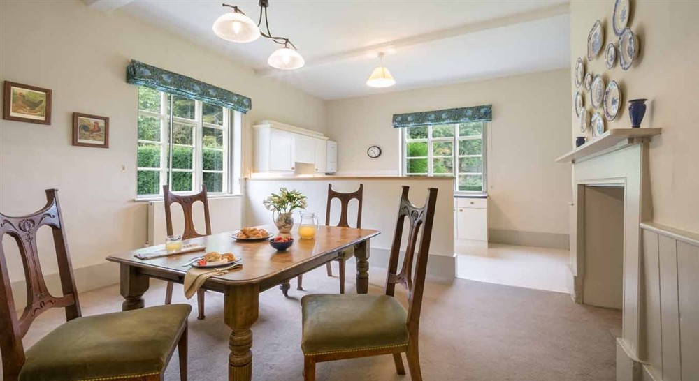 The dining room at Carpenters Cottage in Bury St. Edmunds, Suffolk