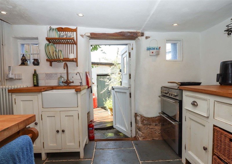 The kitchen at Carpenters Cottage, Hatherleigh