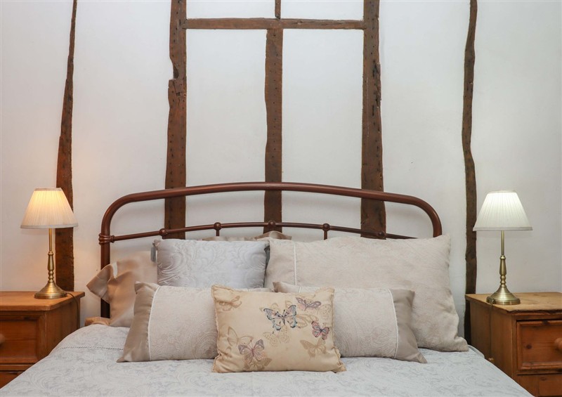 This is a bedroom at Carpenters Cottage, Hatherleigh