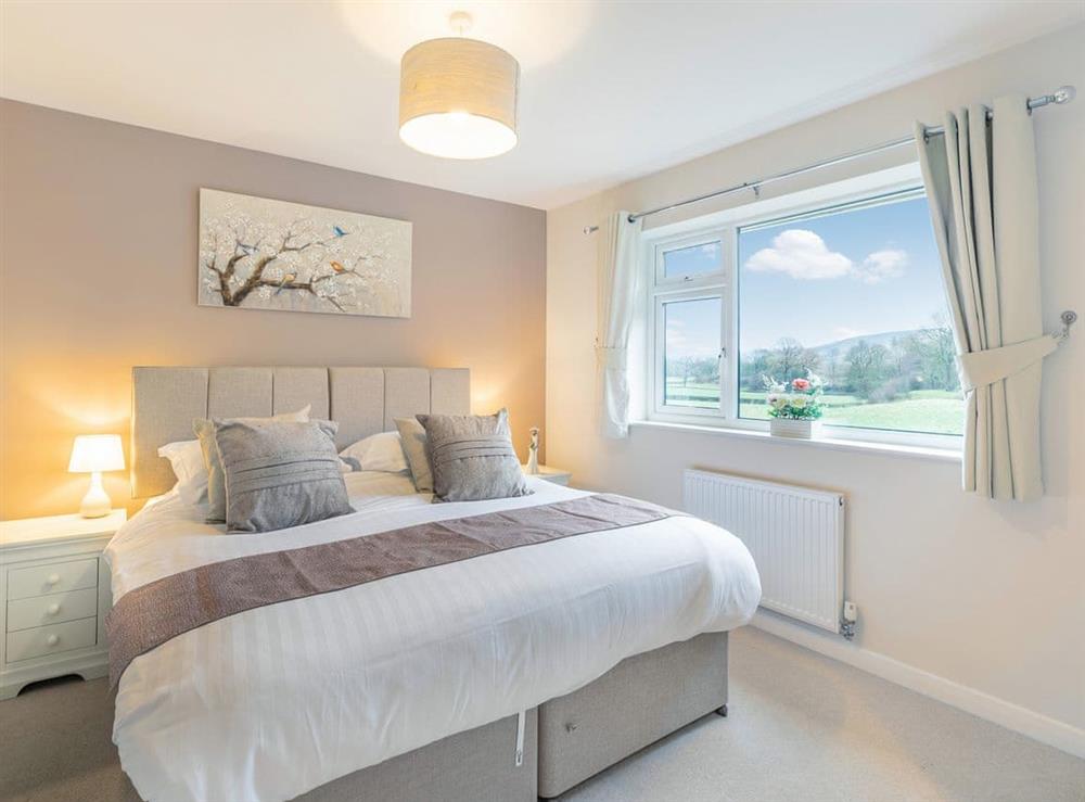 Double bedroom at Carr View Farm in Thornhill, Hope Valley, Derbyshire