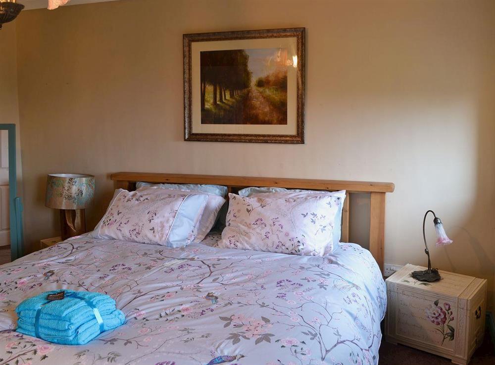 Double bedroom at Carreg Y Garth Isaf in Bangor, Gwynedd