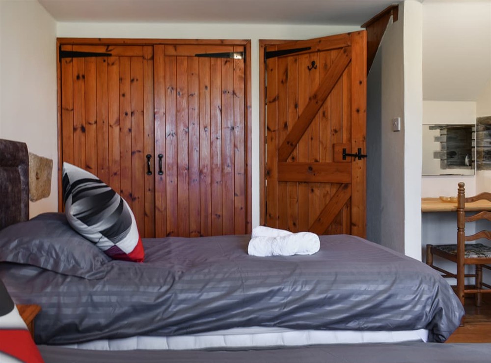 Twin bedroom (photo 2) at Carriage House in St Eval, near Wadebridge, Cornwall