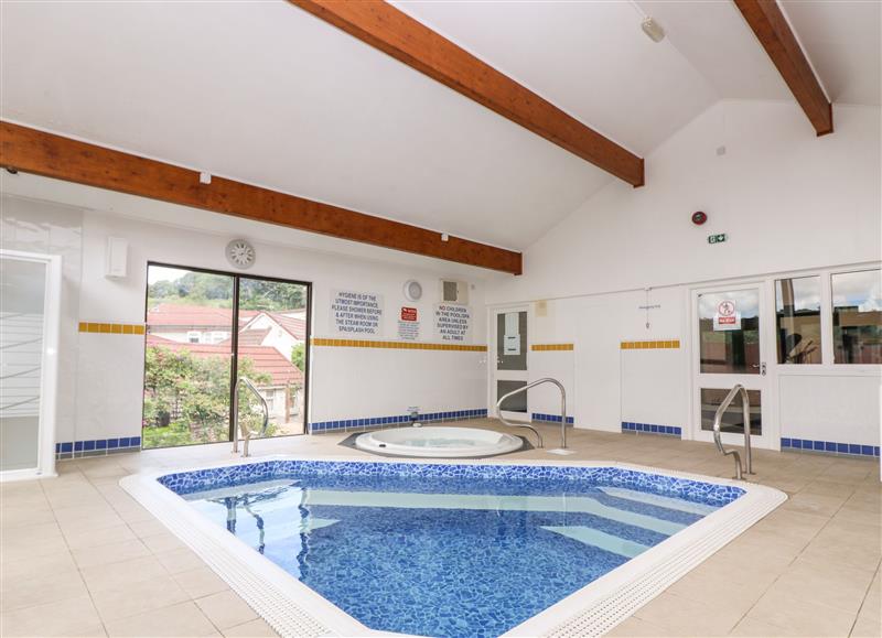 There is a swimming pool at Carrick Cottage, Goldenbank