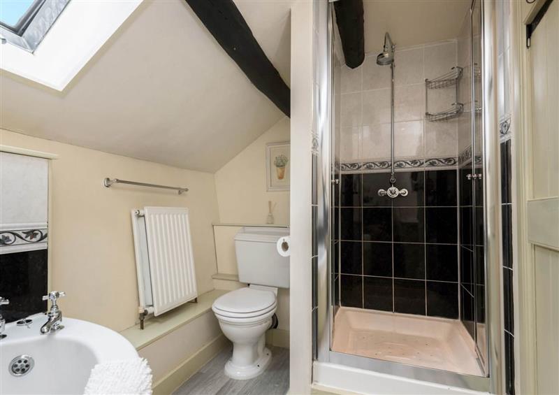 The bathroom at Carters Cottage, Stow-on-the-Wold