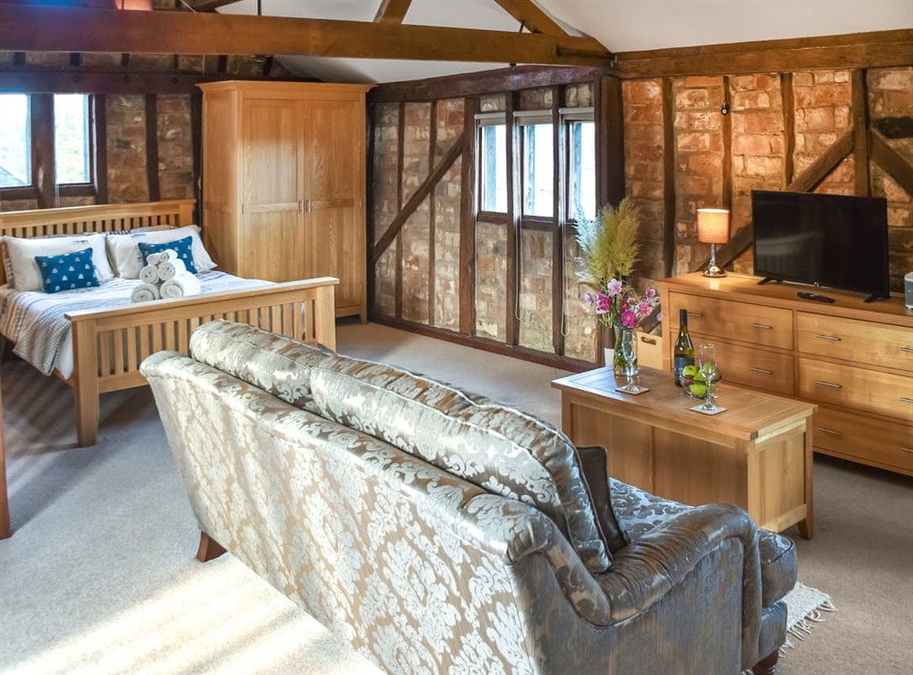 Open plan living space (photo 3) at Cartlodge Loft in Palgrave, near Diss, Suffolk