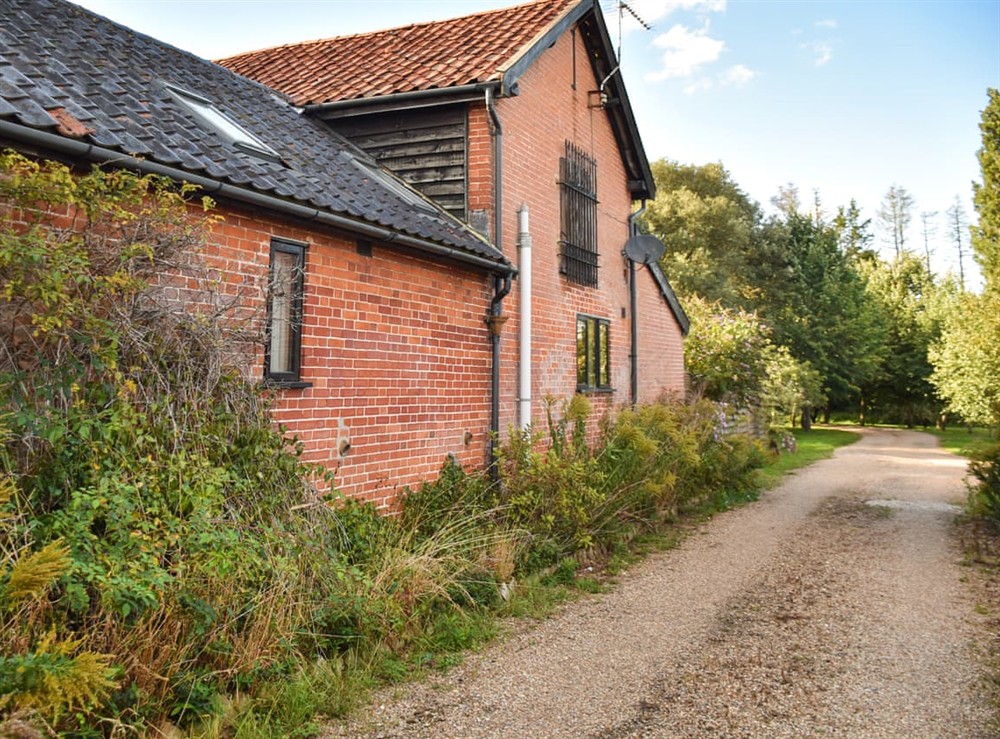 Outdoor (photo 2) at Cartlodge Loft in Palgrave, near Diss, Suffolk