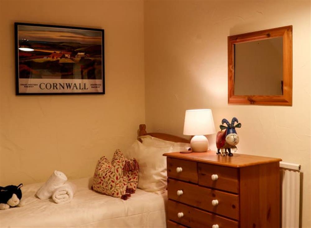Twin bedroom at Pennys Cottage, 