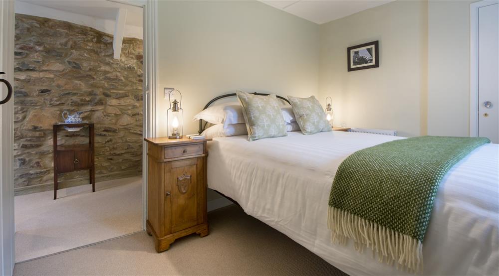 The second double bedroom at Carver Cottage in Oare, Devon