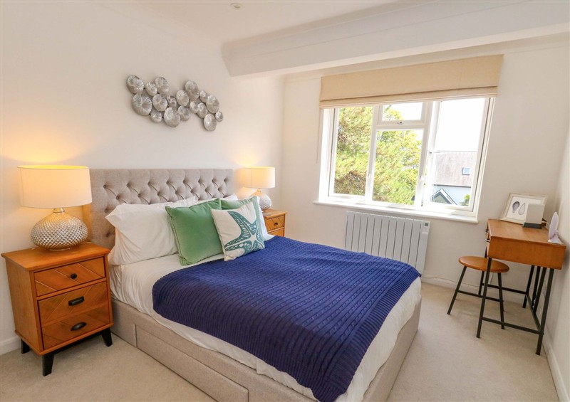 One of the 2 bedrooms at Casa Al Mare, Sandbanks