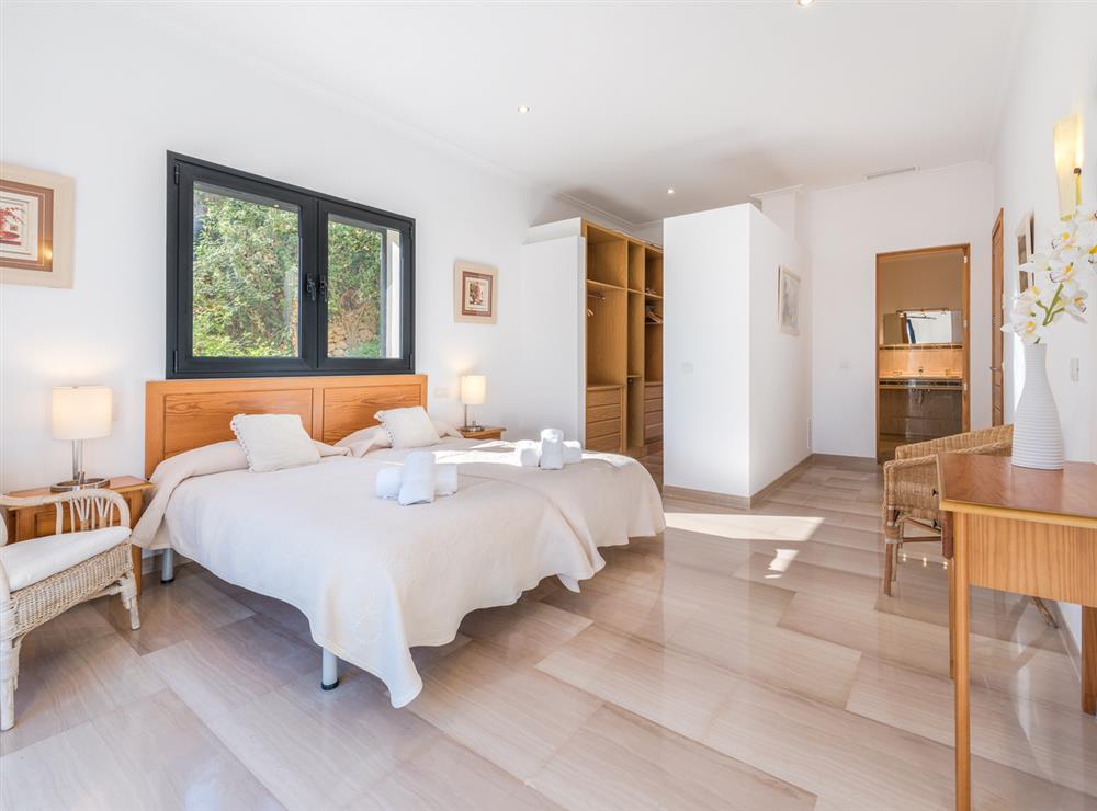 Casa Cadernera