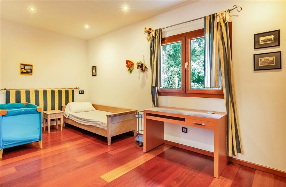 Casa Crestax