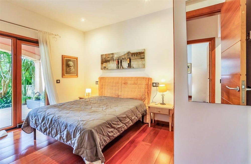 Casa Crestax