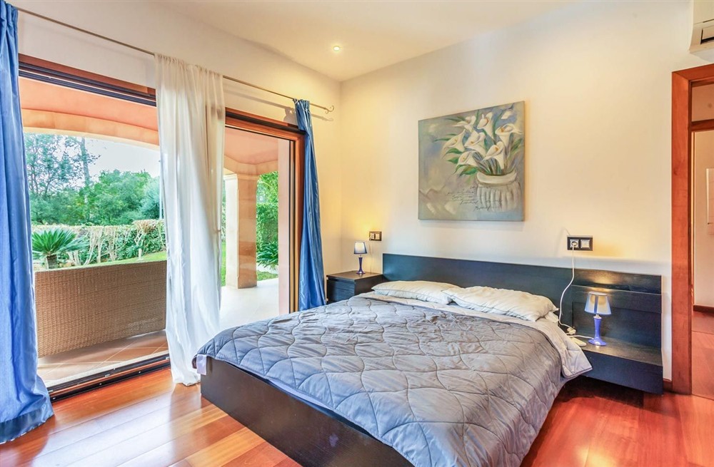 Casa Crestax