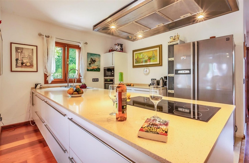 Casa Crestax