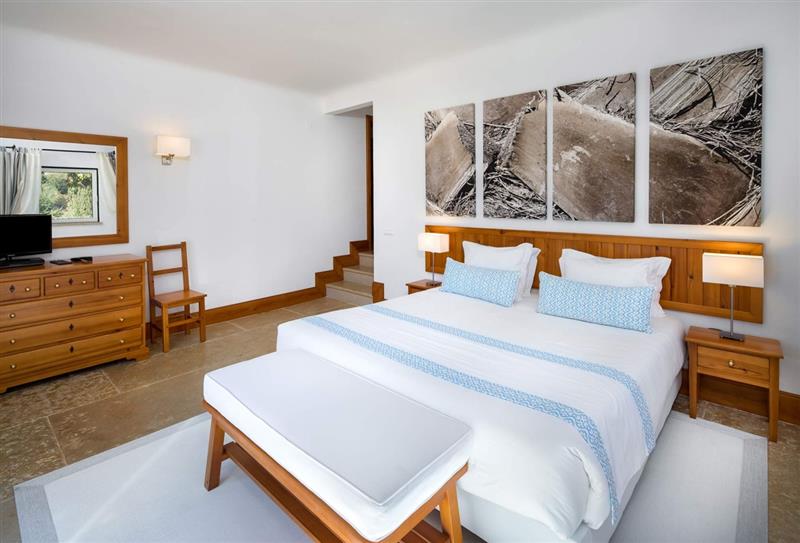 Double bedroom at Casa da Palmeira, Central Algarve, Portugal