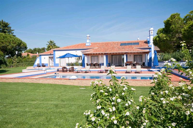 Garden and pool at Casa do Sol, Central Algarve, Portugal