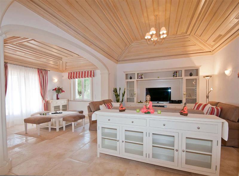 Living area at Casa do Sol, Central Algarve, Portugal