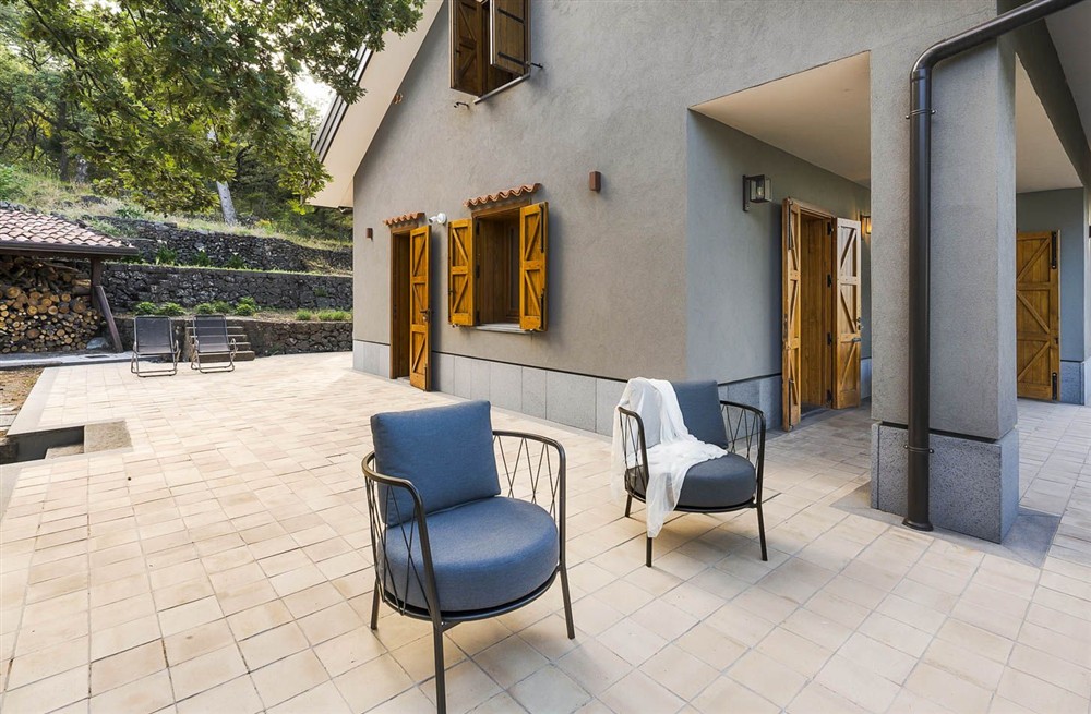 Casa Lavica