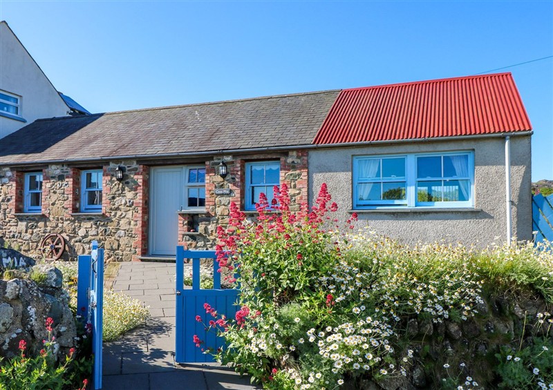 This is the setting of Casa Mia at Casa Mia, Strumble Head